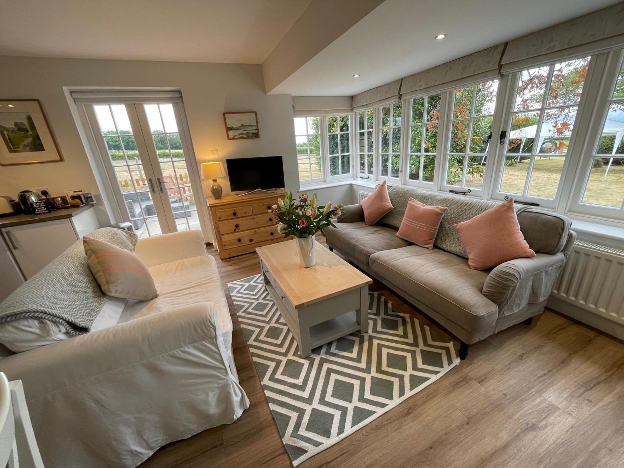 Garden Flat Near Goodwood With Stunning Views Apartment Petersfield Exterior photo
